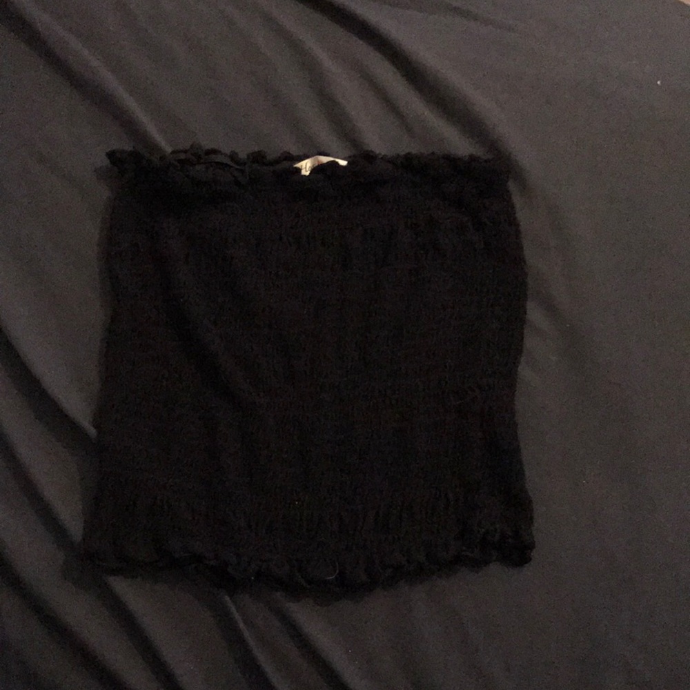 Black ruffled tube top